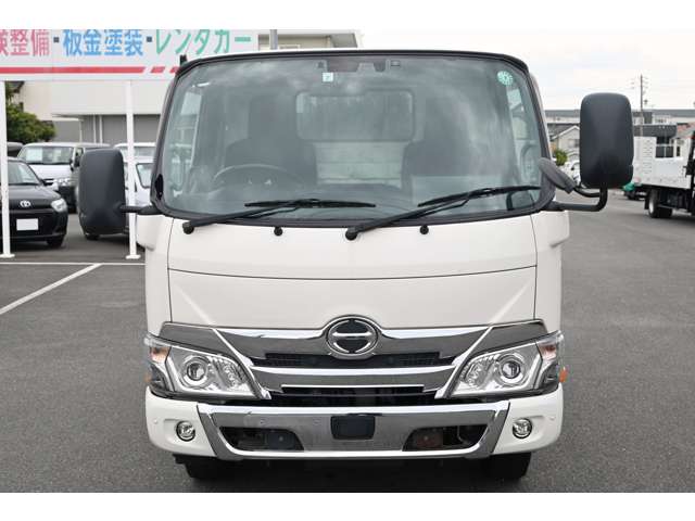 Hino Dutro 2