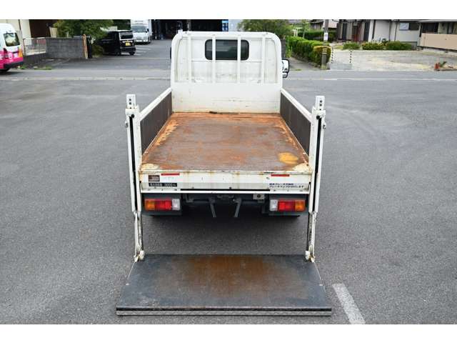 Hino Dutro 10
