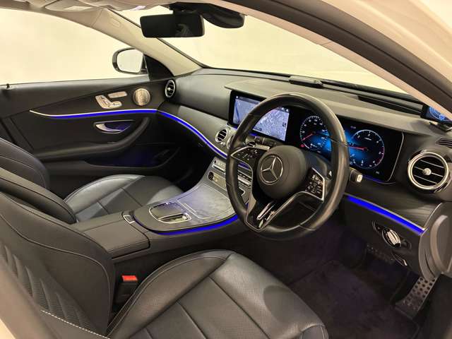 Mercedes-Benz E-Class All-Terrain 2