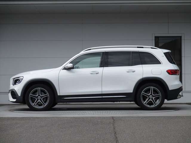 Mercedes-Benz GLB 5