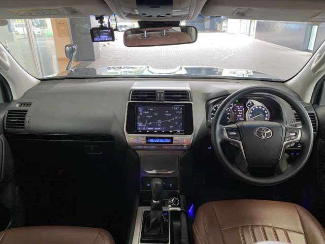 Toyota Land Cruiser Prado 2