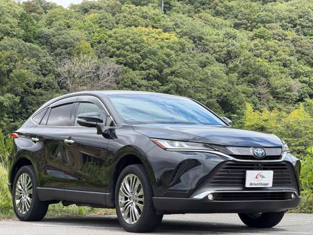 Toyota Harrier 3
