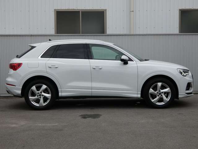 Audi Q3 11