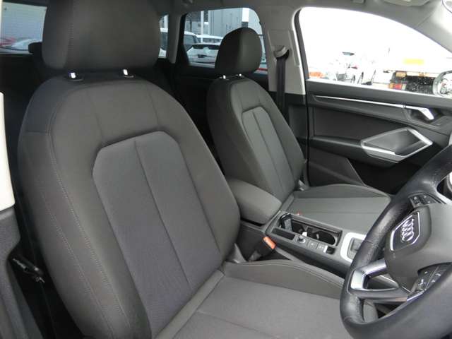 Audi Q3 5