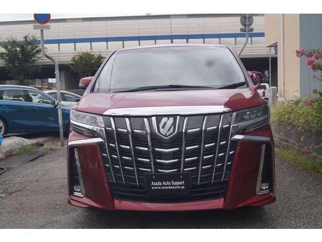 Toyota Alphard 4