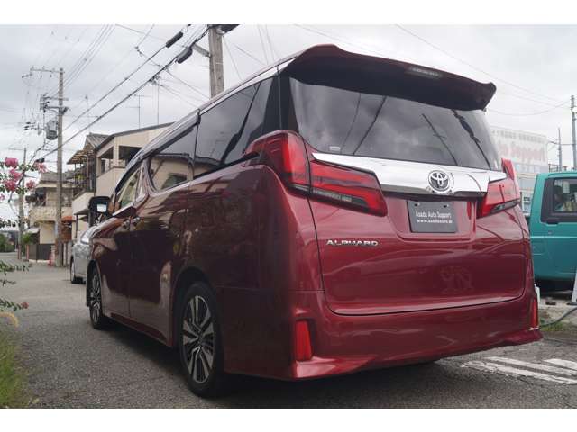 Toyota Alphard 8