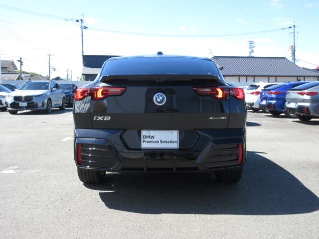 BMW iX2 9