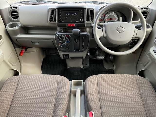Nissan NV100 Clipper 4