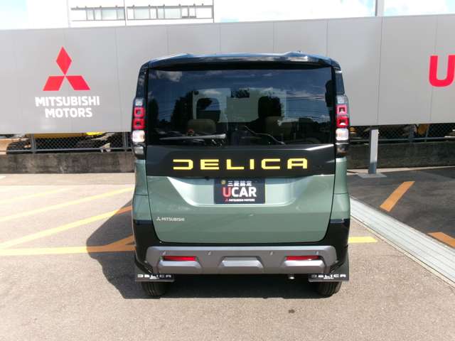 Mitsubishi Delica Mini 7