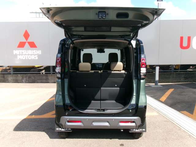 Mitsubishi Delica Mini 10