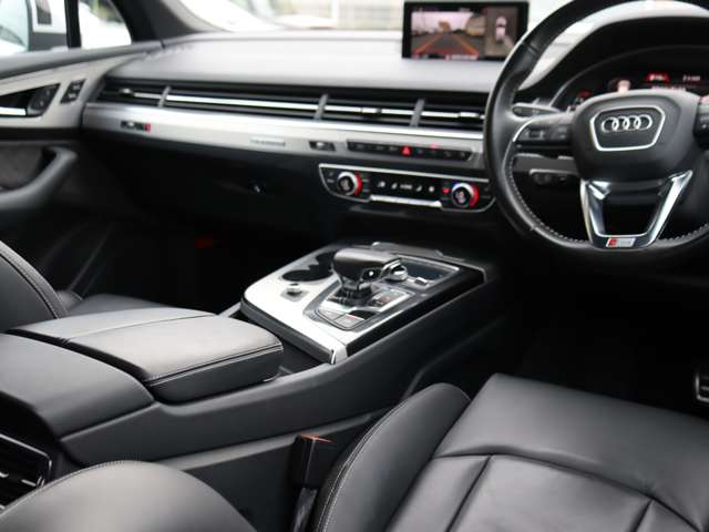Audi Q7 7