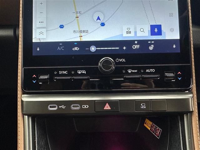 Lexus LBX 9
