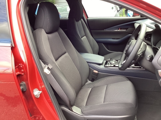 Mazda CX-30 8