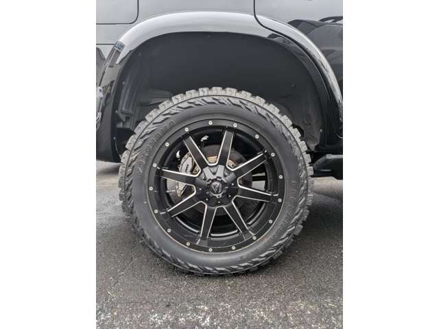 Toyota Land Cruiser 200 7