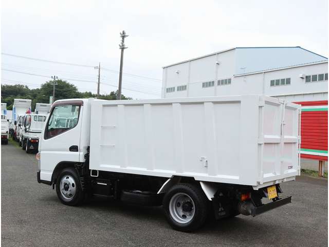 Mitsubishi Fuso Canter 11