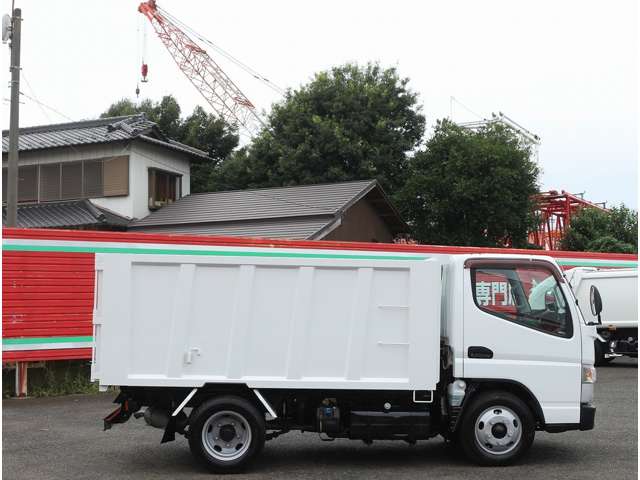 Mitsubishi Fuso Canter 8