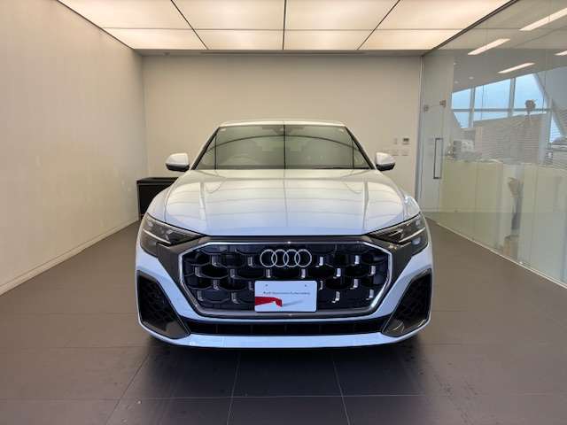 Audi Q8 2