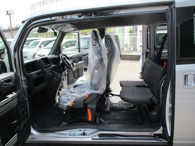 Honda N-VAN 12
