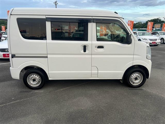 Nissan NV100 Clipper 10
