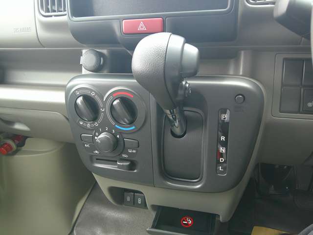 Mazda Scrum 5