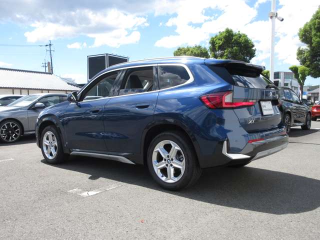 BMW X1 8