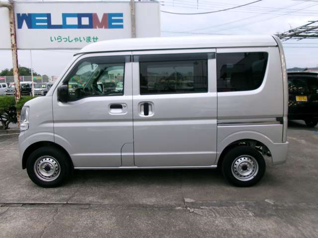 Mitsubishi Minicab Van 8