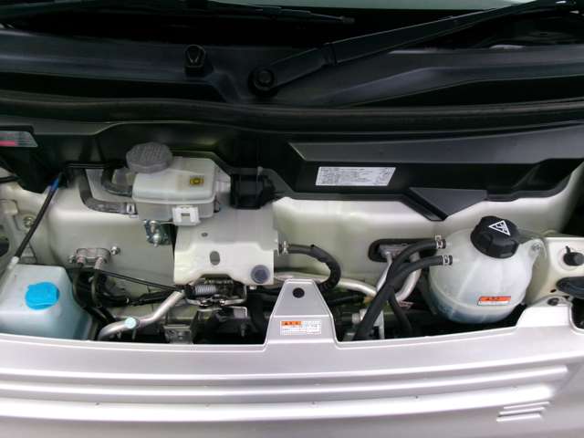 Mitsubishi Minicab Van 9