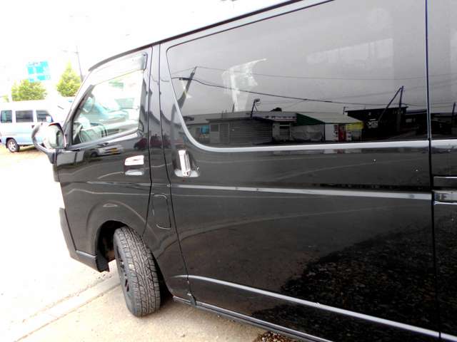 Toyota Regius Ace 7