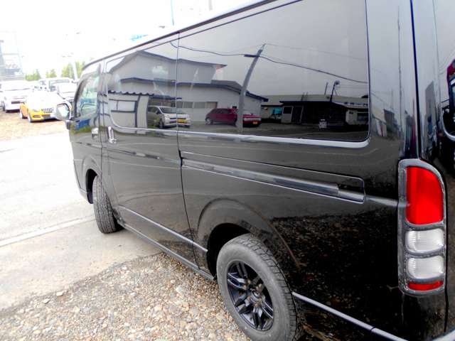 Toyota Regius Ace 9