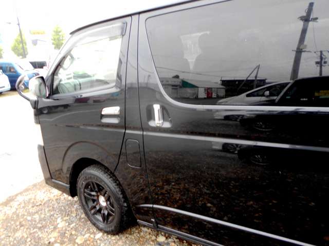 Toyota Regius Ace 10