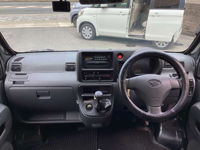 Daihatsu Hijet Deck Van 8