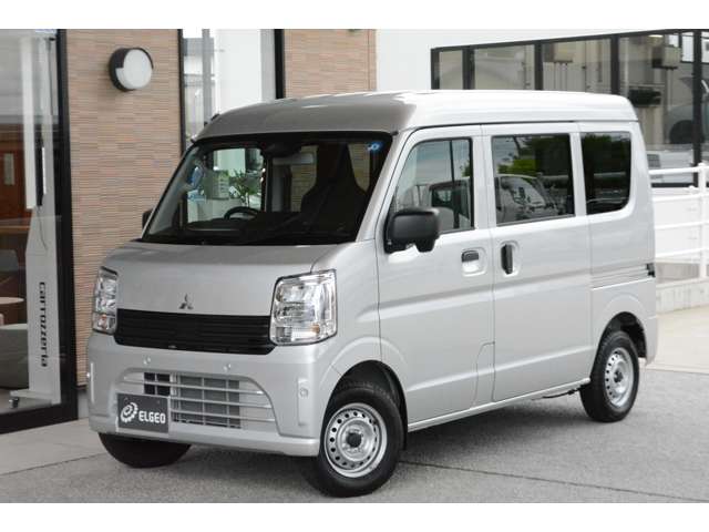 Mitsubishi Minicab Van 7