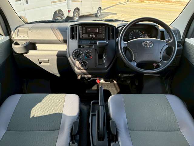 Toyota Town Ace Van 7
