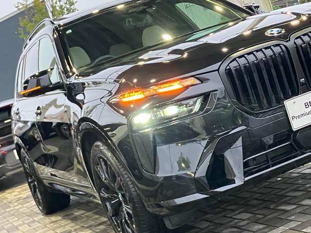 BMW X7 11