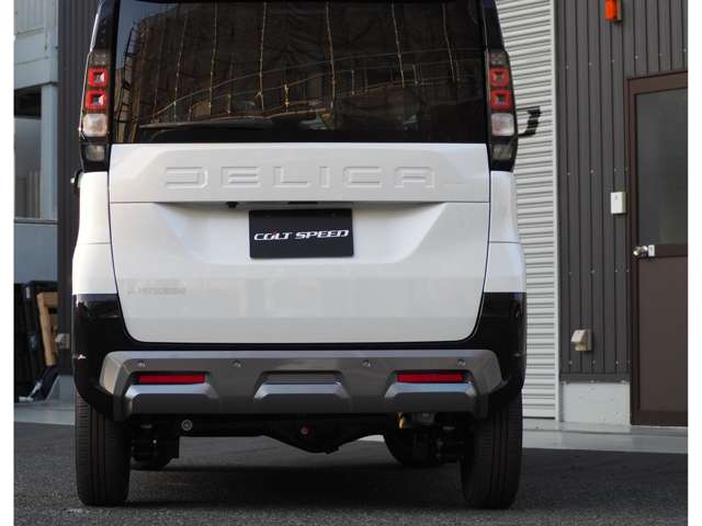 Mitsubishi Delica Mini 4