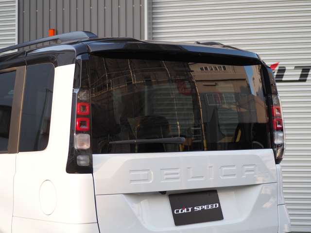 Mitsubishi Delica Mini 6