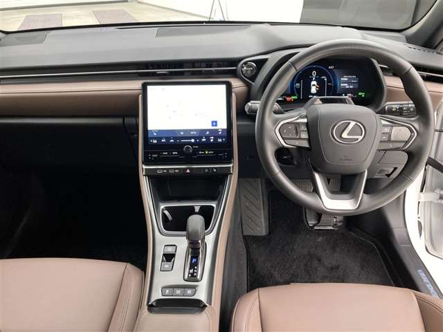 Lexus LBX 2