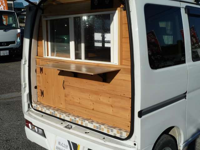 Daihatsu Hijet Cargo 11