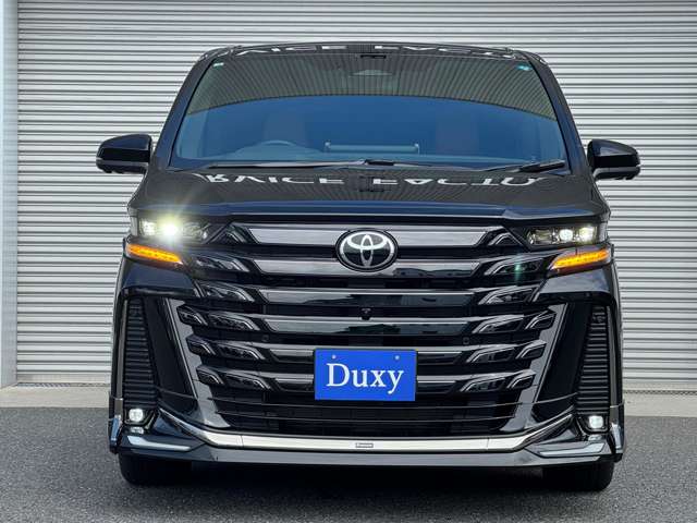 Toyota Vellfire 13