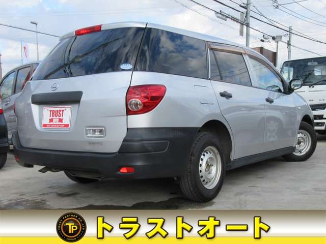 Nissan AD 10