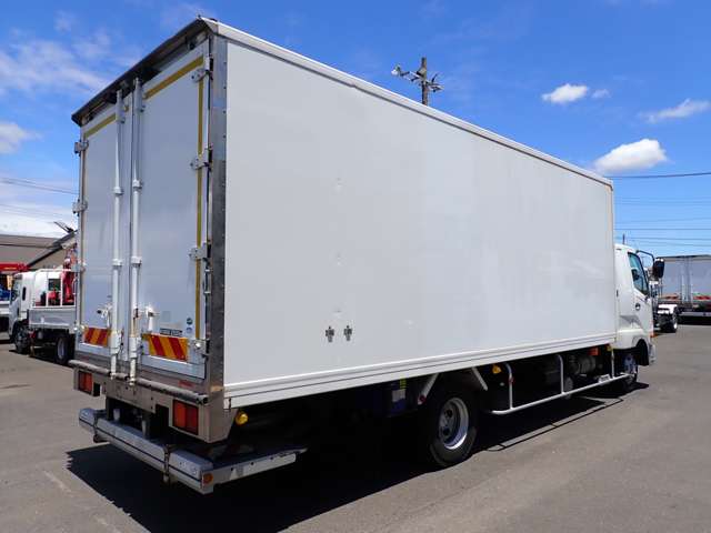 Mitsubishi Fuso Fighter 6