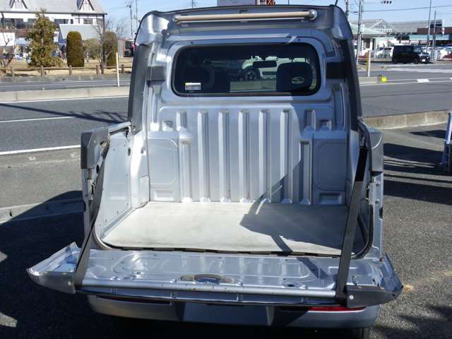 Daihatsu Hijet Deck Van 10