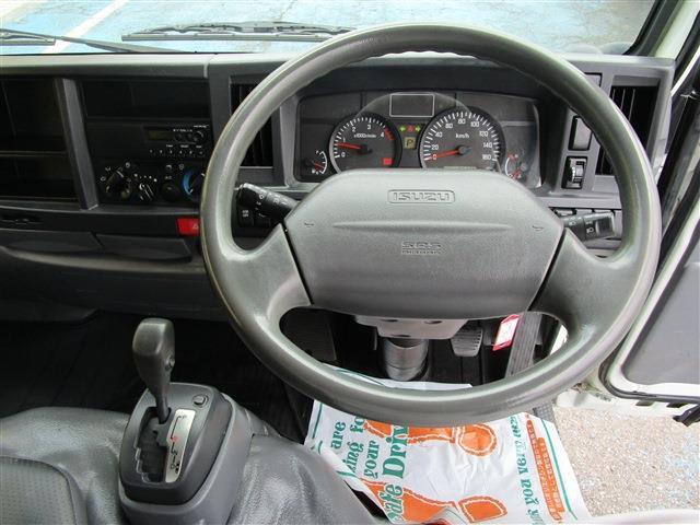 Isuzu Elf 10