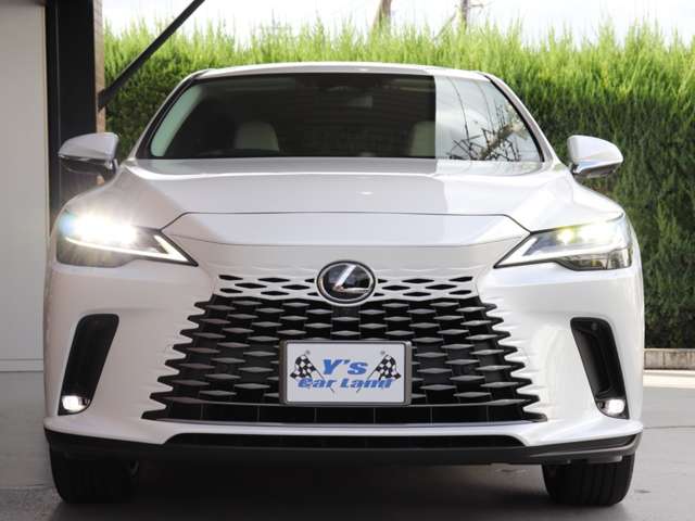 Lexus RX 9
