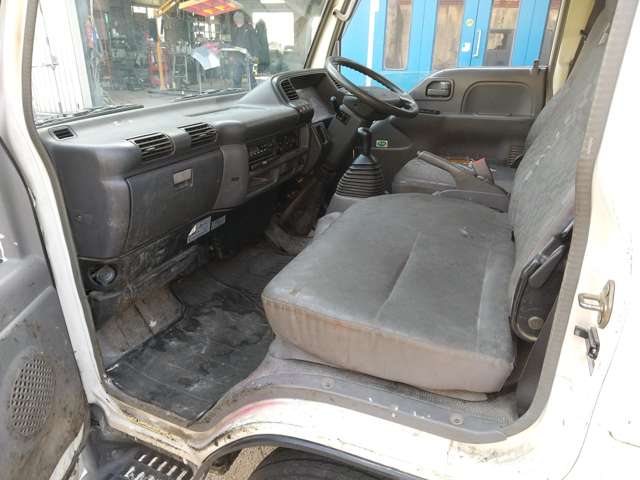 Isuzu Elf 11