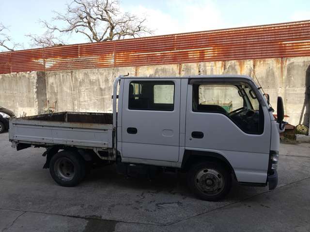 Isuzu Elf 4