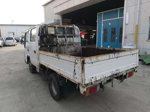 Isuzu Elf 8