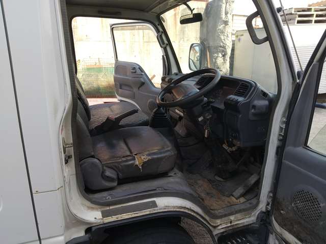 Isuzu Elf 9