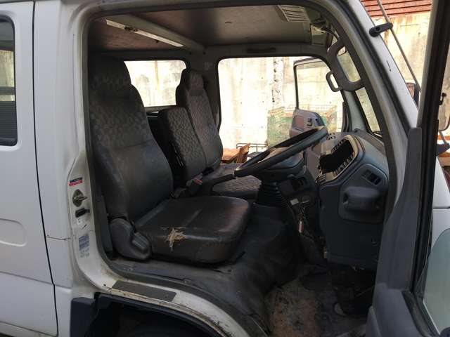 Isuzu Elf 10