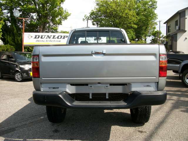 Toyota Hilux 7